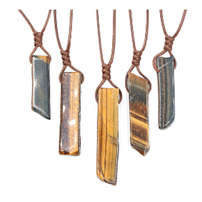 Tigerauge-Anhänger größenverstellbar, Stein ca. 3,5 - 5 cm, Seil größenverstellbar ca. 60 - 70 cm, Sonnen- und Erdstein, bringt Glück und Reichtum Tigerauge-Anhänger größenverstellbar, Stein ca. 3,5 - 5 cm, Seil größenverstellbar ca. 60 - 70 cm, Sonnen- und Erdstein, bringt Glück und Reichtum