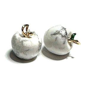 Magnesit / Howlit weißer Apfel Wissensanhänger, Naturstein 2,7 x 15 mm, Reinigungsstein