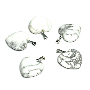 Magnesit / Howlite White Heart Anhänger Naturstein 20 mm, Reinigung Stein Magnesit / Howlite White Heart Anhänger Naturstein 20 mm, Reinigung Stein