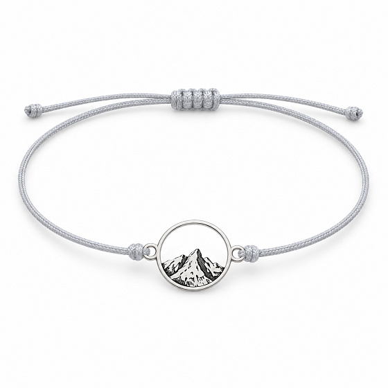 Die Kraft der Farben – Die Berge rufen – Armband mit Bergmotiv an einer hellgrauen Schnur