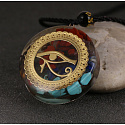 Orgonit-Amulett, Auge des Horns, Energieerzeuger, Naturstein (7 Chakren) + Epoxidharz + Seil 22 g