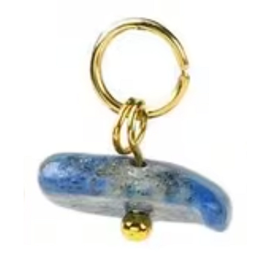 Sodalith – Mini-Anhänger aus Naturstein ca. 0,8–1,2 cm goldfarbene Ausführung | Talisman der Ruhe und des Selbstausdrucks