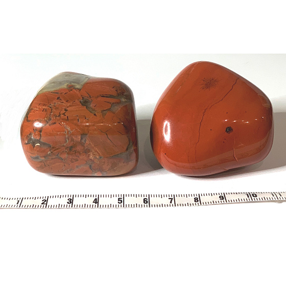 Jaspis rot Getrommelter Naturstein 100 - 160 g, 1 Stück, Vollpflegestein