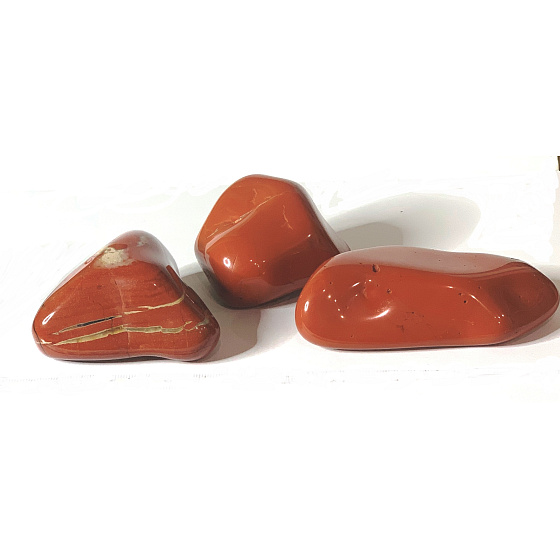 Roter Jaspis Getrommelter Naturstein 40 - 100 g, 1 Stück, Vollpflegestein