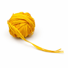 Raffia žlutá nabarvené lýko k dekoraci cca 20 g Raffia žlutá nabarvené lýko k dekoraci cca 20 g
