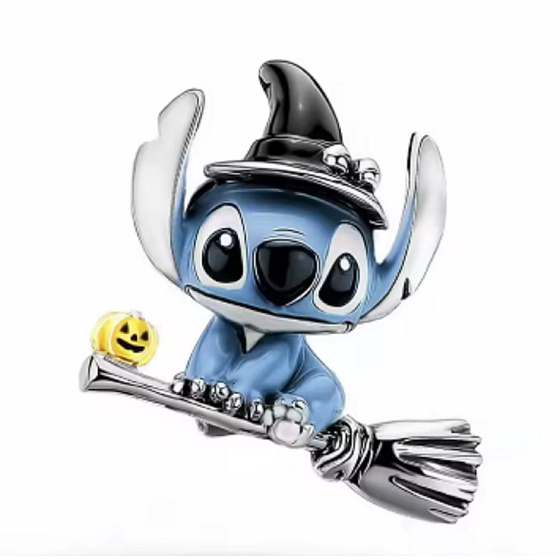 Disney Lilo & Stitch Charm – Halloween-Stitch auf einem Besen | Anhänger für Armband, Film