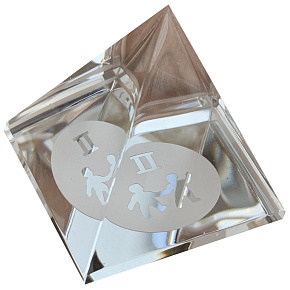 Kristallglas Pyramide klar mit Sternzeichen Zwillinge