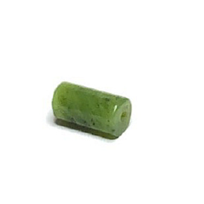 Jade Canadian Stringing Roller 6 x 10 mm, Stein des Friedens Jade Canadian Stringing Roller 6 x 10 mm, Stein des Friedens