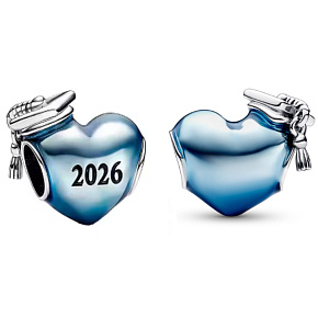 Charm Graduation 2026 - Modré promoční srdce, korálek na náramek gradace Charm Graduation 2026 - Modré promoční srdce, korálek na náramek gradace