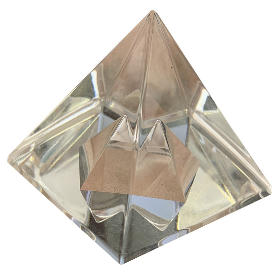Glas Pyramide in Pyramide 50 mm Kristall - Glas Briefbeschwerer
