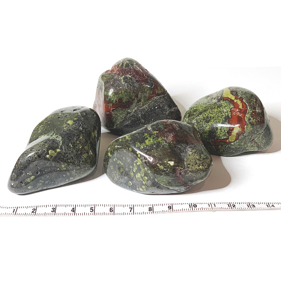 Epidot, getrommelter Naturstein 100 - 160 g, 1 Stück, Herzheilstein