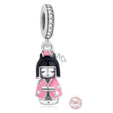 Charm Sterlingové stříbro 925 Japonská panenka v růžovém kimonu, přívěsek na náramek cestování Charm Sterlingové stříbro 925 Japonská panenka v růžovém kimonu, přívěsek na náramek cestování