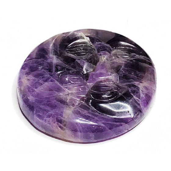 Amethystfarbenes Gesicht von Sonne und Mond. handgeschnitzter Naturstein 5 cm, Stein der Könige und Bischöfe