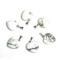 Magnesit / Howlite White Heart Anhänger Naturstein 15 mm, Reinigung Stein
