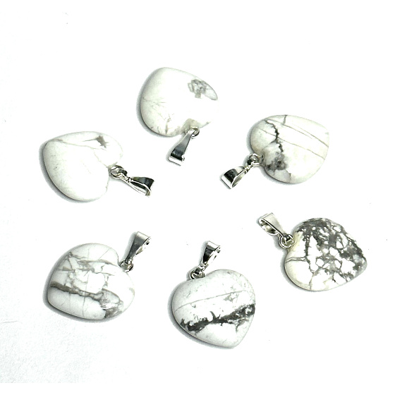 Magnesit / Howlite White Heart Anhänger Naturstein 15 mm, Reinigung Stein
